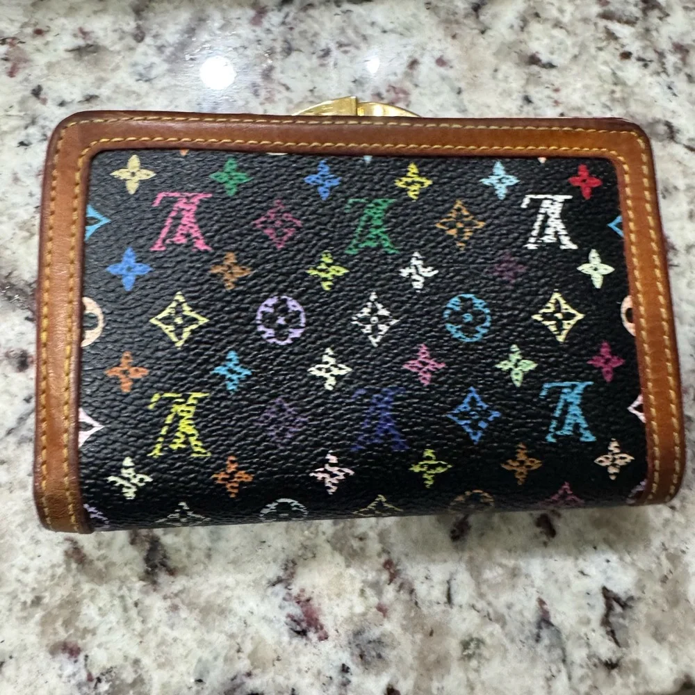 Louis Vuitton Murakami Multicolor kiss lock With COA
